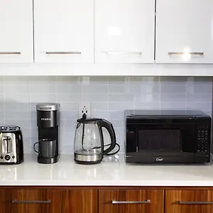 Shiny Spacious With Perfect View In Crescent Appartement Montréal